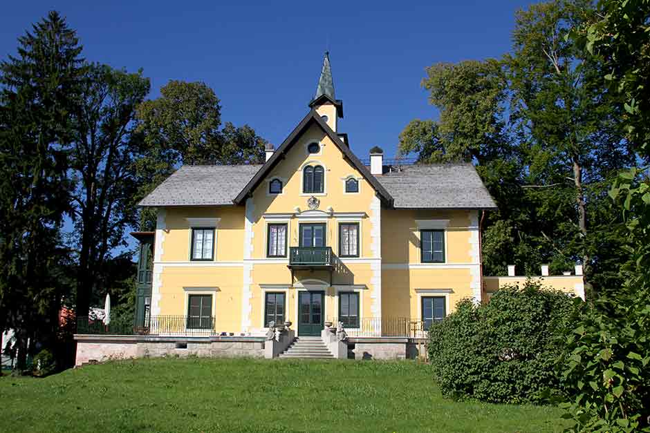 Zebau - Generalsanierung einer Villa am Traunsee